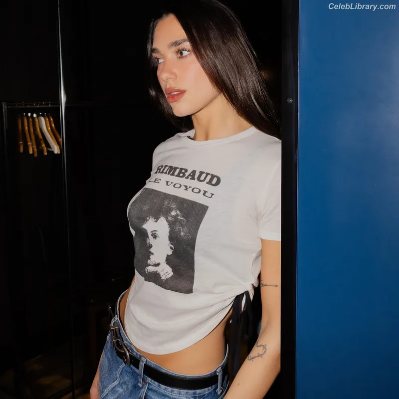 Dua Lipa photo 23 of 7804