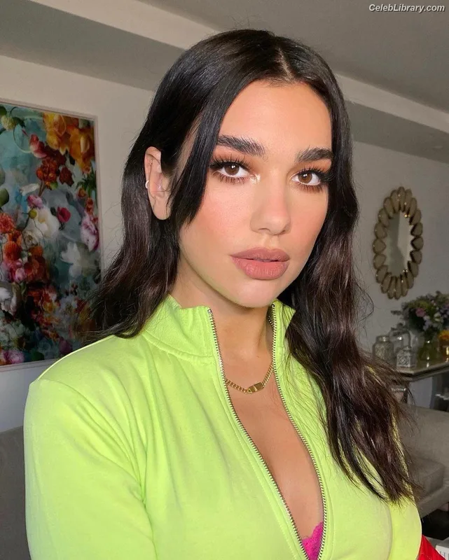 Dua Lipa photo 5 of 7804
