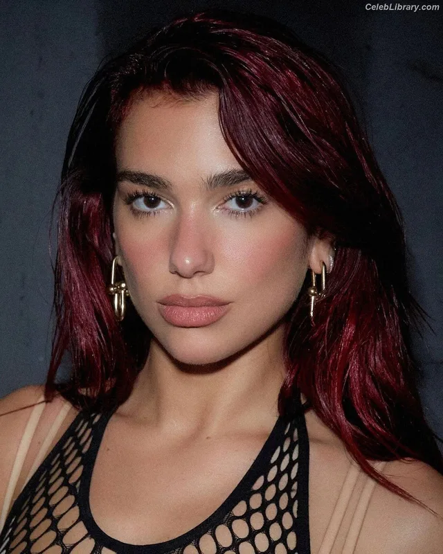 Dua Lipa photo 22 of 7804