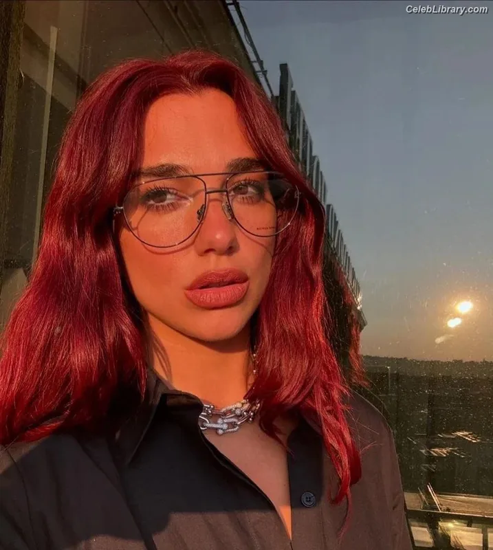 Dua Lipa photo 23 of 7804