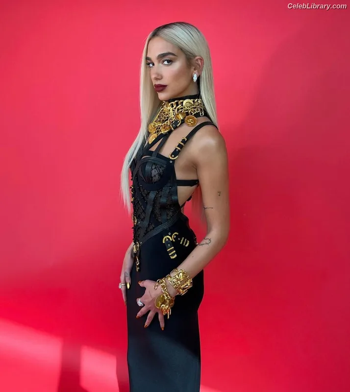 Dua Lipa photo 24 of 7804