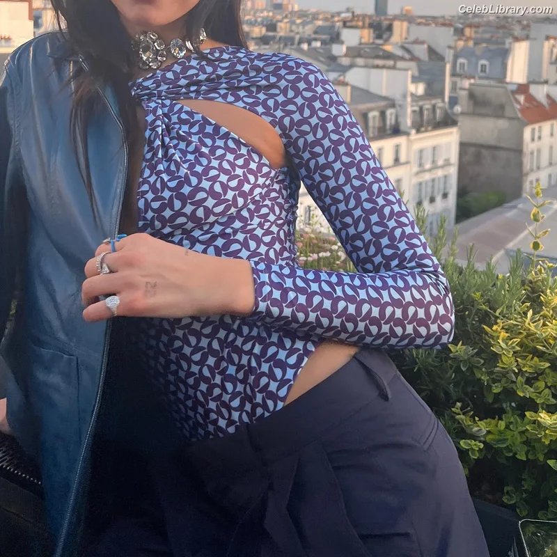 Dua Lipa photo 12 of 7804