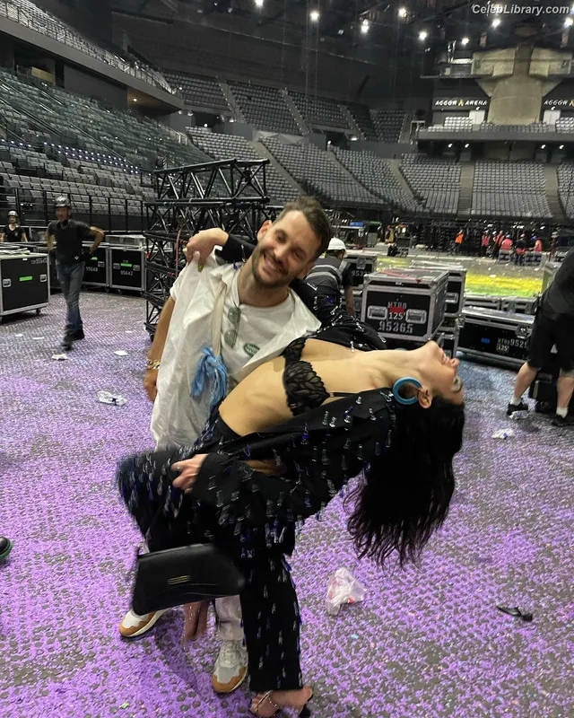 Dua Lipa photo 15 of 7804
