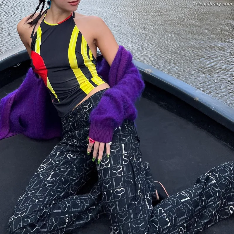 Dua Lipa photo 20 of 7804