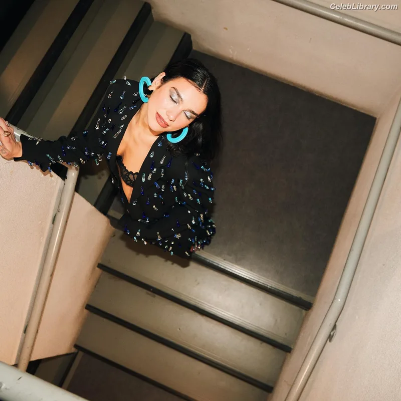 Dua Lipa photo 22 of 7804