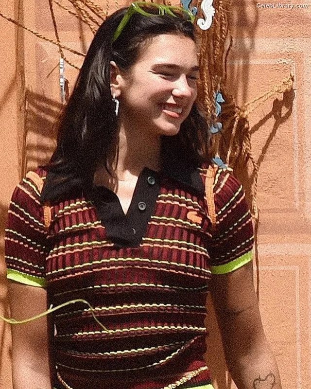 Dua Lipa photo 16 of 7804