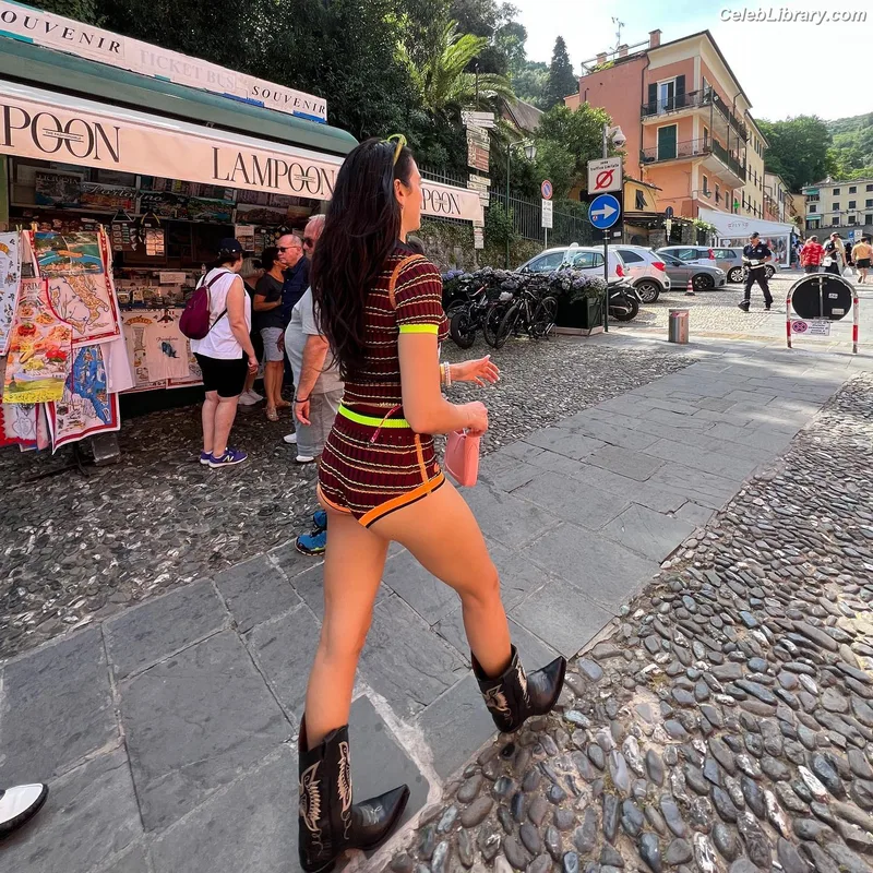Dua Lipa photo 22 of 7804