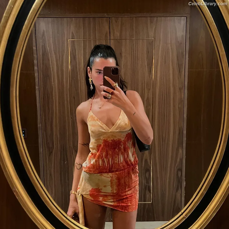 Dua Lipa photo 23 of 7804