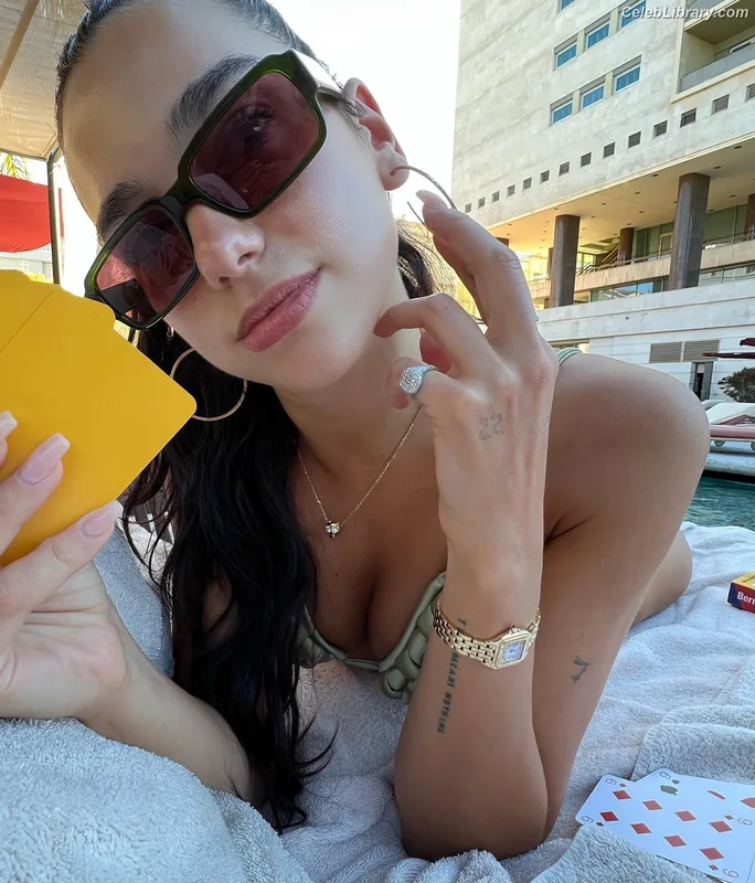 Dua Lipa photo 7 of 7804