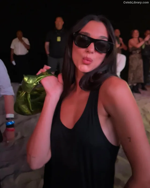 Dua Lipa photo 14 of 7804
