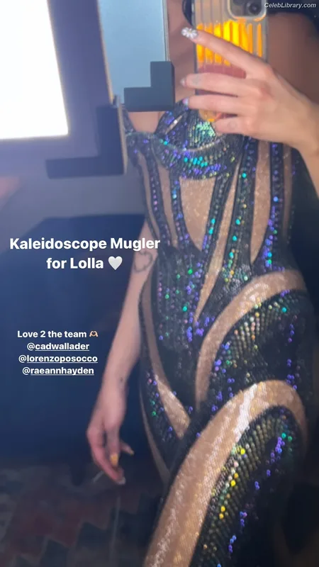Dua Lipa photo 17 of 7804