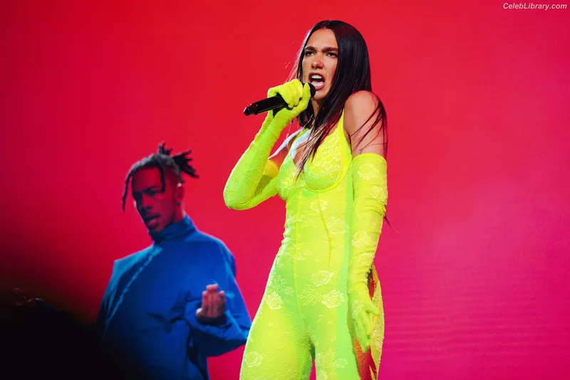 Dua Lipa photo 7 of 7804
