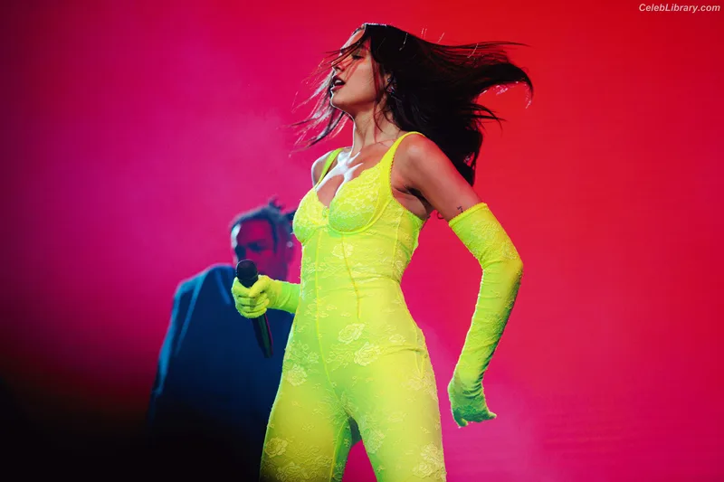 Dua Lipa photo 9 of 7804