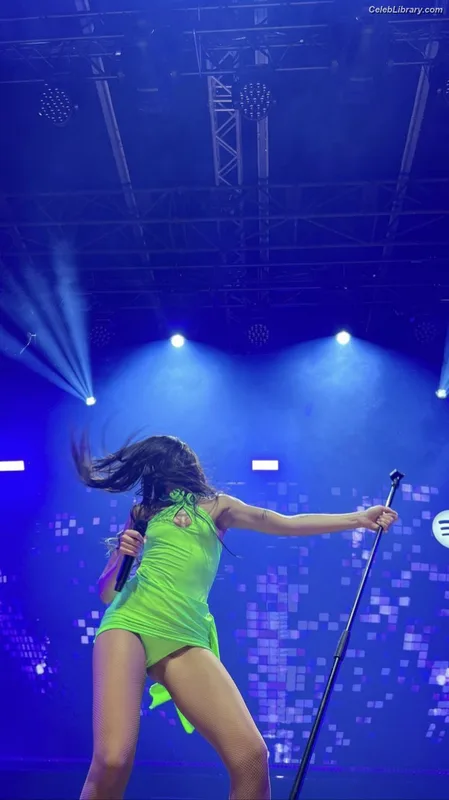 Dua Lipa photo 18 of 7804