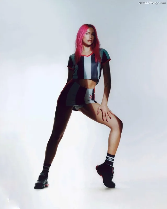 Dua Lipa photo 24 of 7804