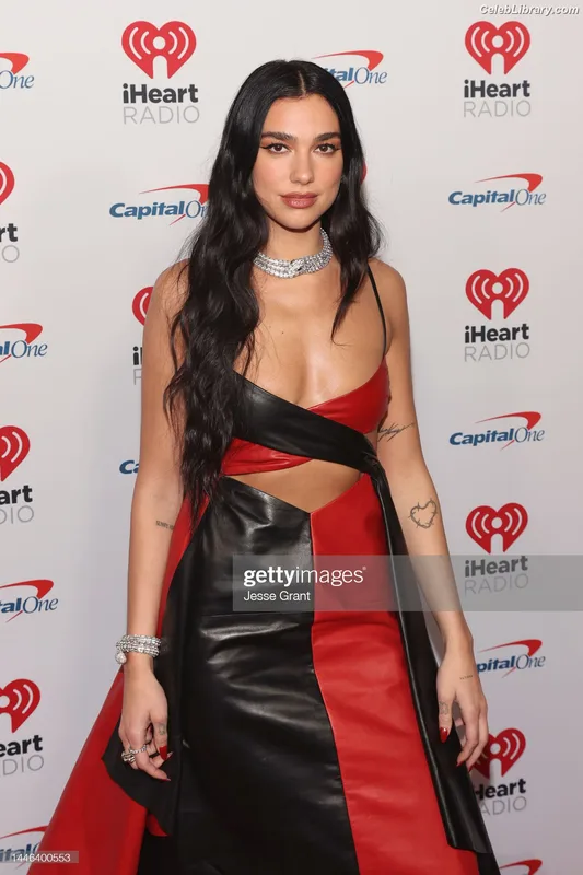 Dua Lipa photo 5 of 7804