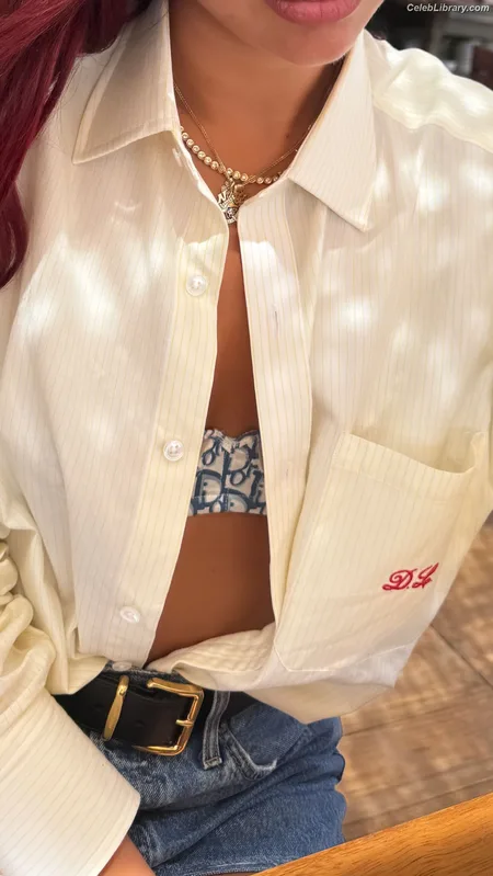 Dua Lipa photo 11 of 7804