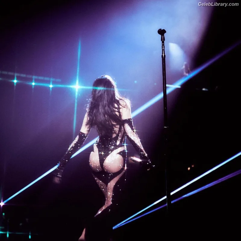 Dua Lipa photo 4 of 7804