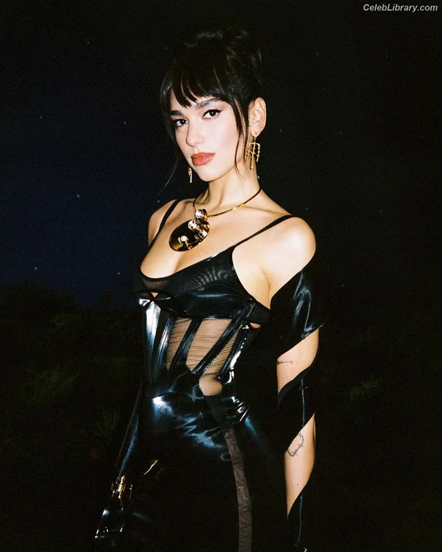 Dua Lipa photo 13 of 7804