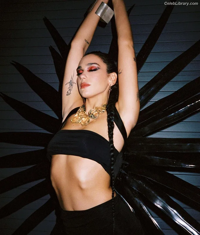 Dua Lipa photo 14 of 7804