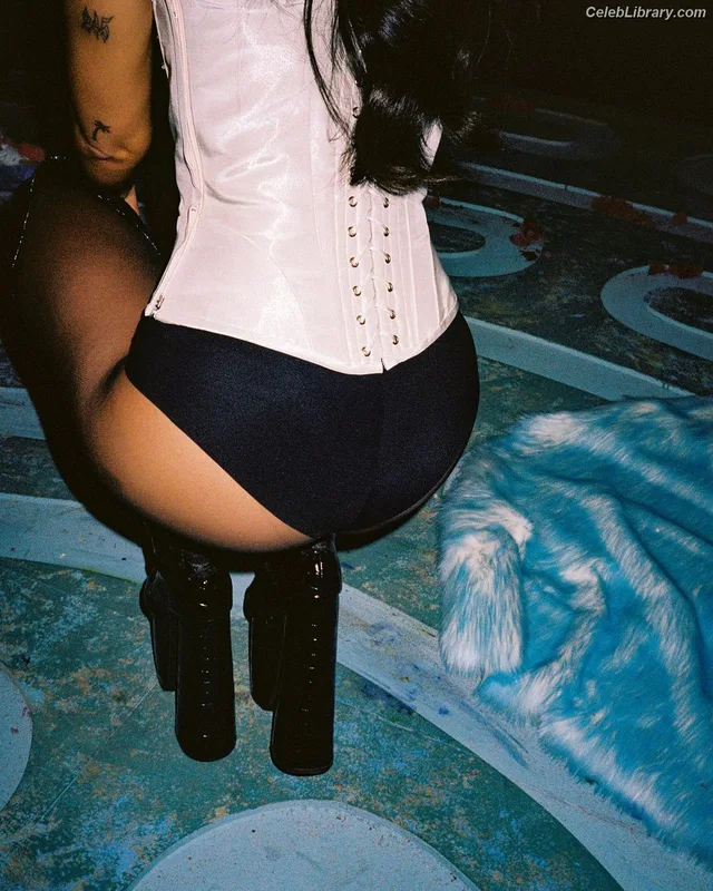 Dua Lipa photo 15 of 7804