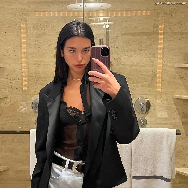 Dua Lipa photo 5 of 7804