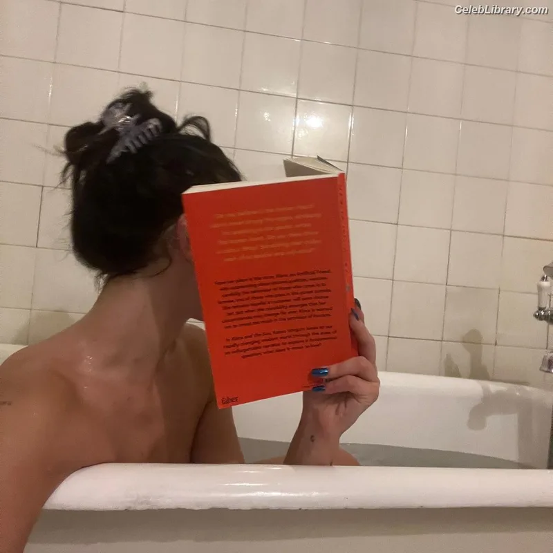 Dua Lipa photo 7 of 7804