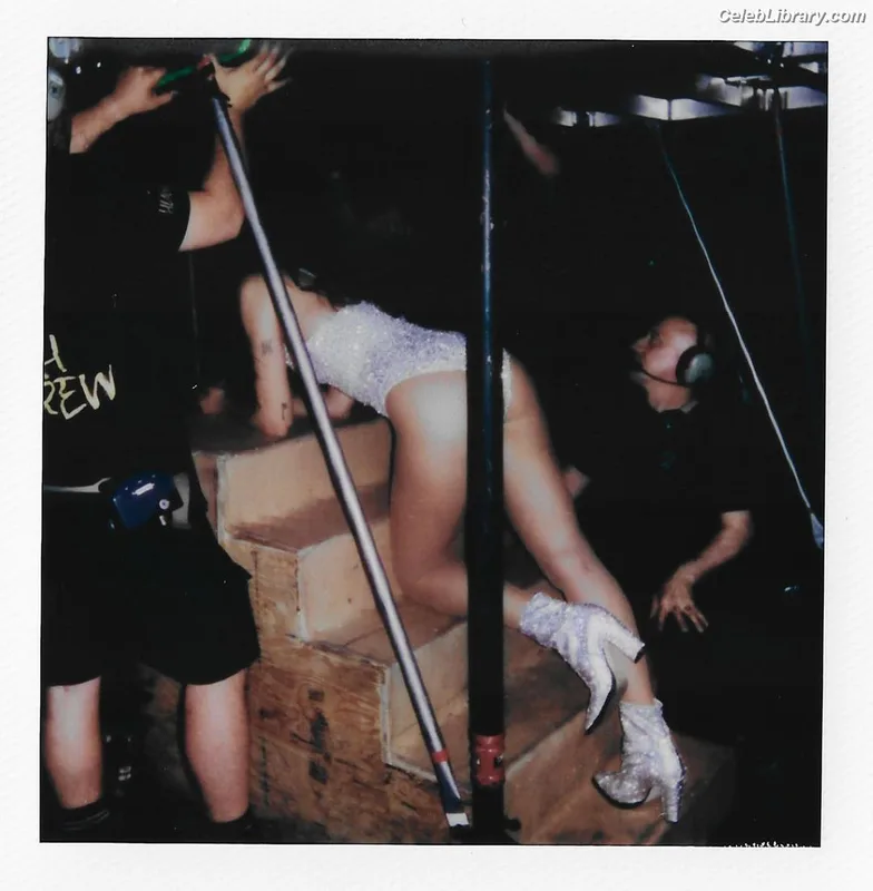 Dua Lipa photo 18 of 7804