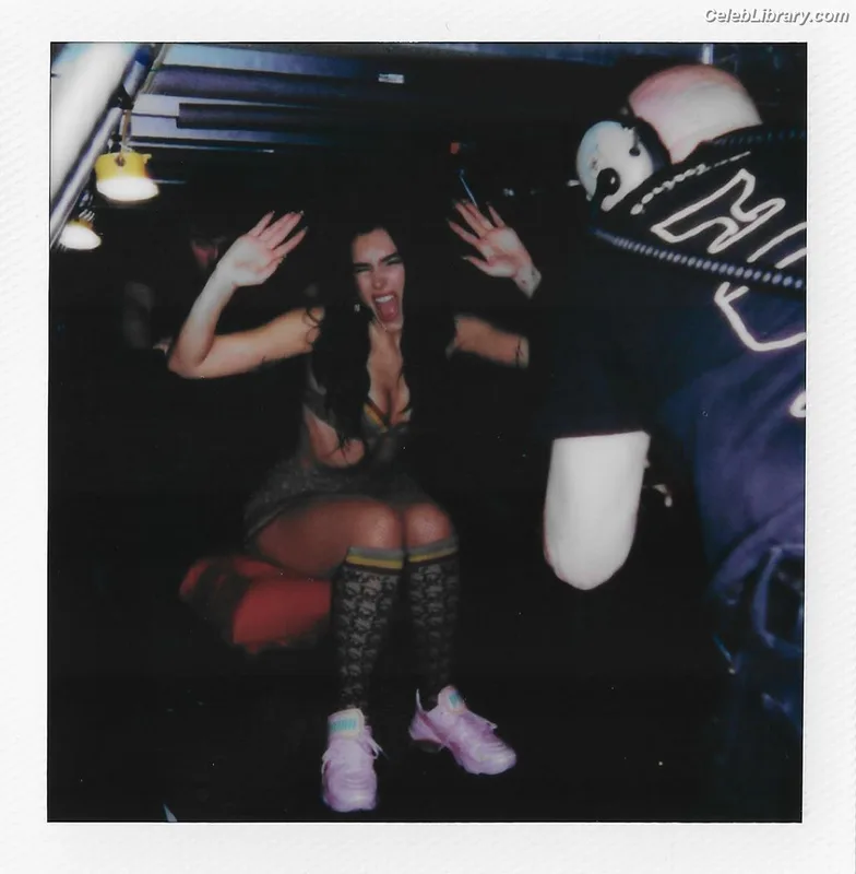 Dua Lipa photo 21 of 7804