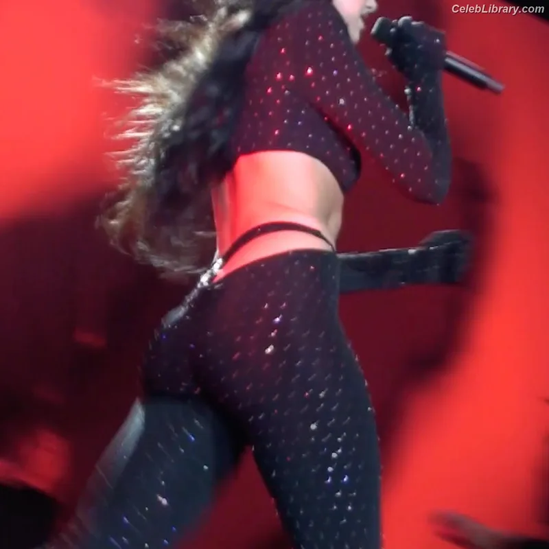 Dua Lipa photo 18 of 7804