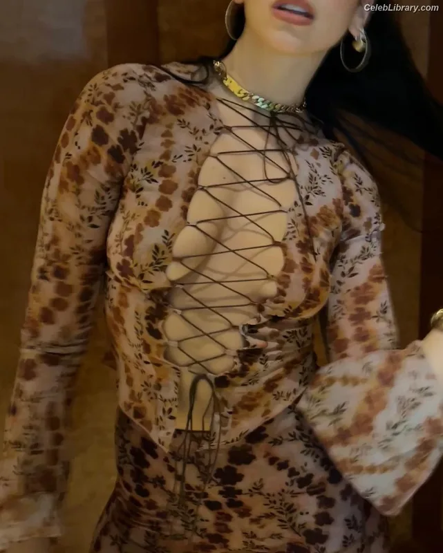 Dua Lipa photo 14 of 7804