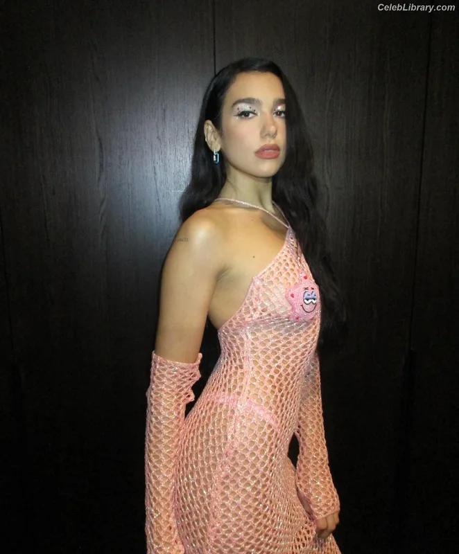 Dua Lipa photo 3 of 7804