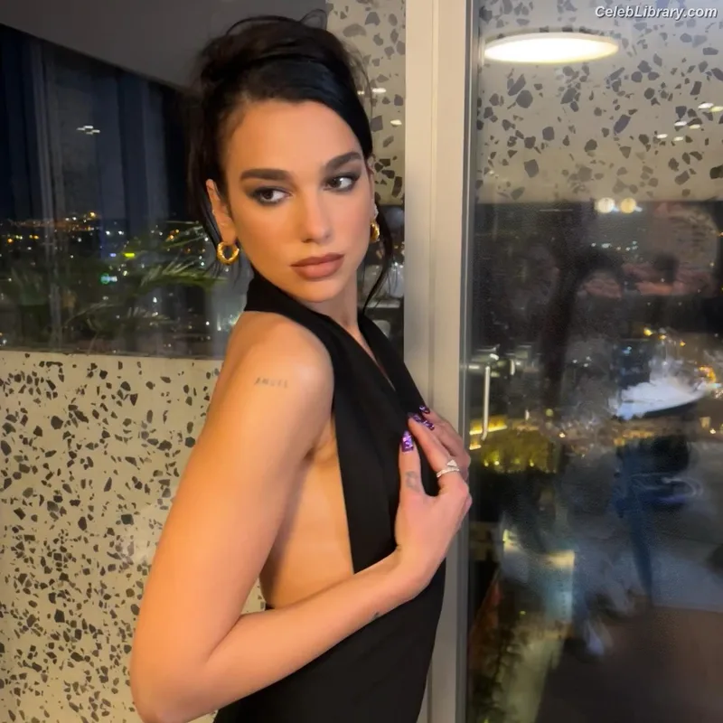 Dua Lipa photo 19 of 7804