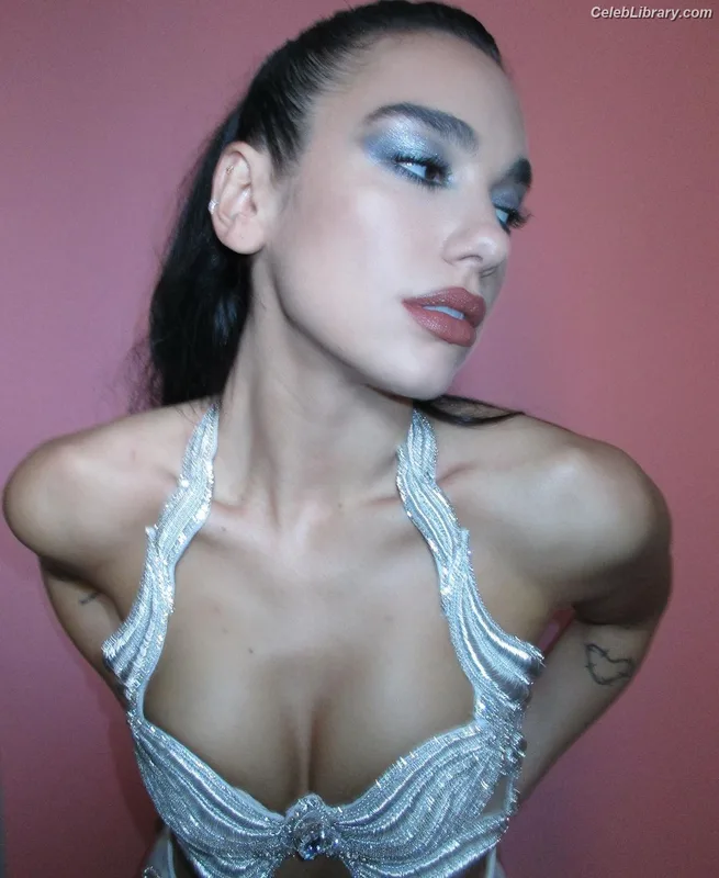 Dua Lipa photo 5 of 7804