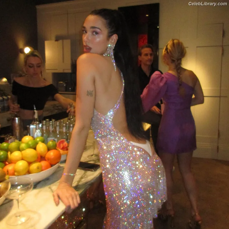 Dua Lipa photo 20 of 7804