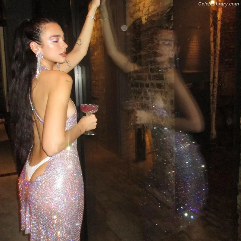 Dua Lipa photo 22 of 7804