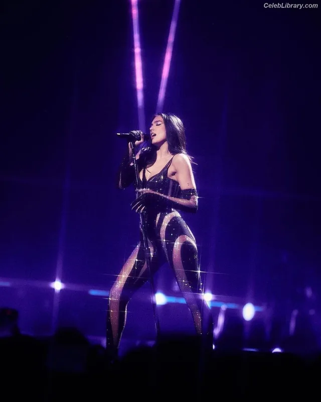 Dua Lipa photo 5 of 7804