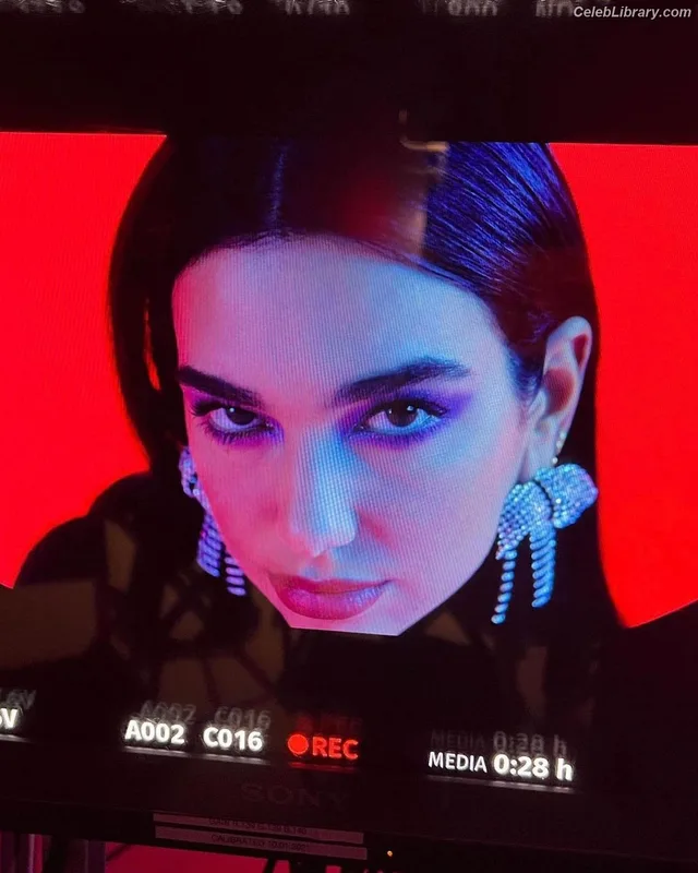 Dua Lipa photo 6 of 7804