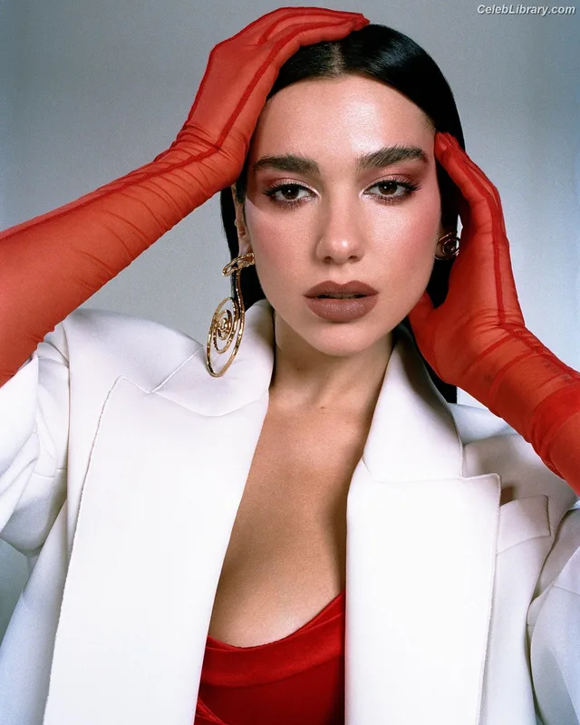 Dua Lipa photo 11 of 7804
