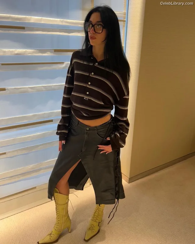 Dua Lipa photo 19 of 7804