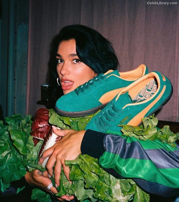 Dua Lipa photo 22 of 7804