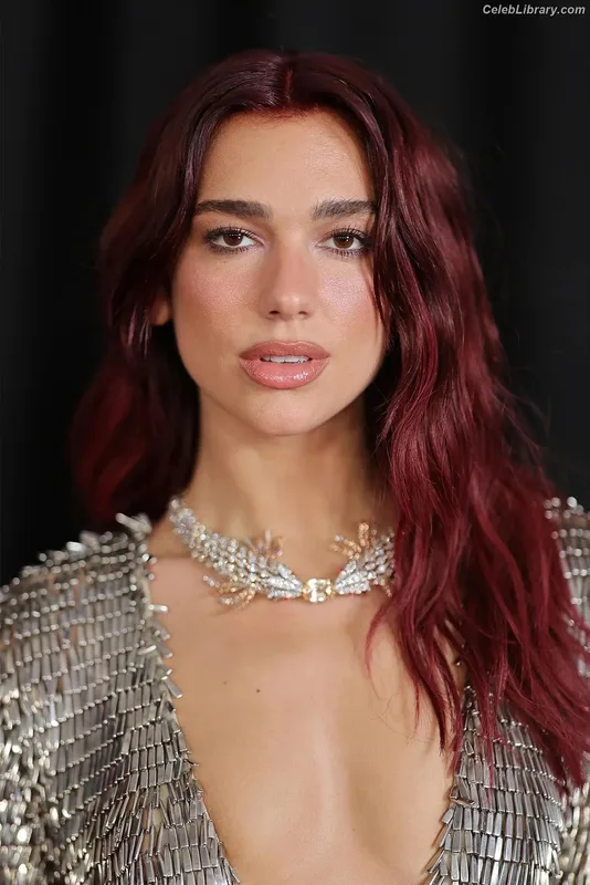 Dua Lipa photo 18 of 7804