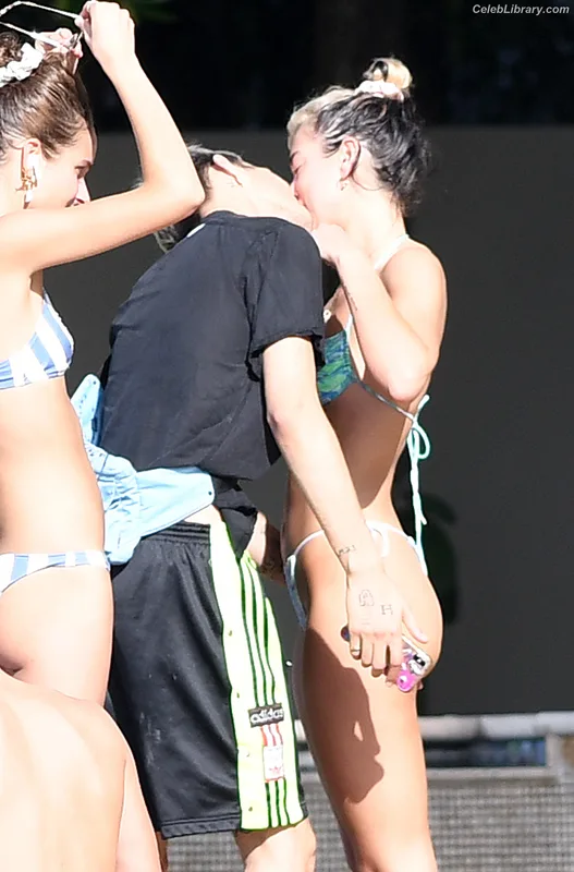 Dua Lipa photo 20 of 7804