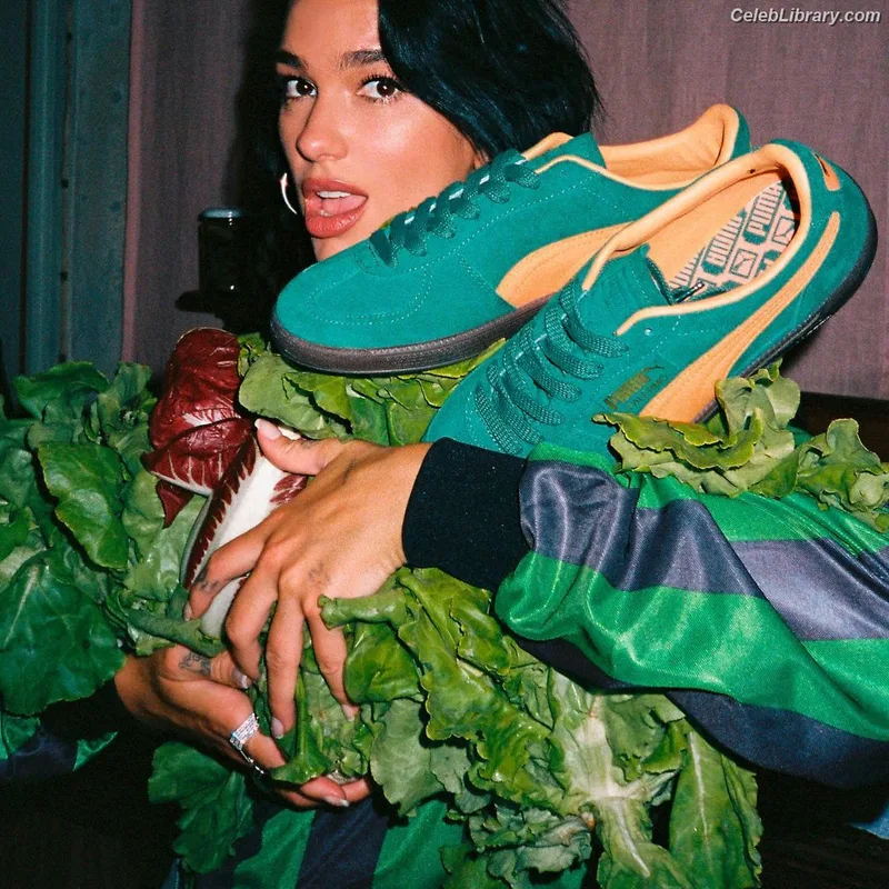 Dua Lipa photo 9 of 7804