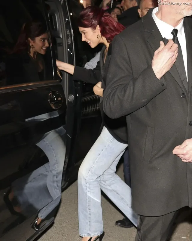 Dua Lipa photo 18 of 7804