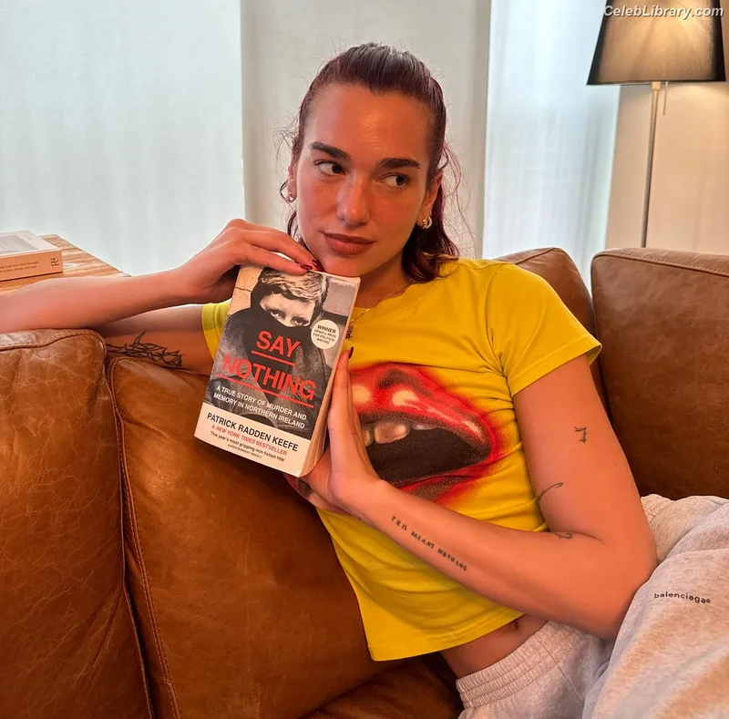 Dua Lipa photo 15 of 7804