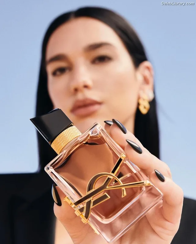 Dua Lipa photo 6 of 7804