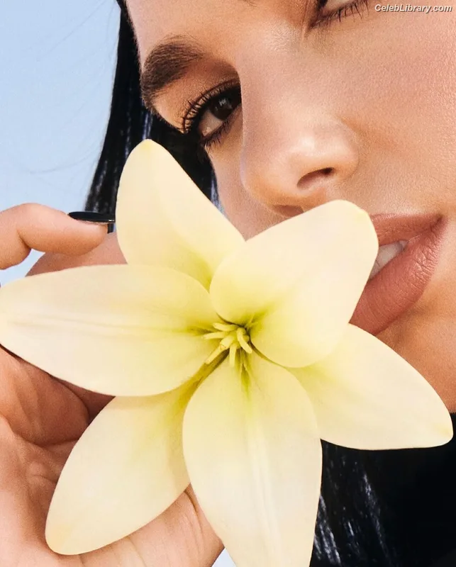 Dua Lipa photo 9 of 7804