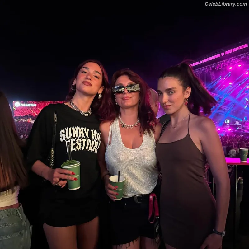 Dua Lipa photo 12 of 7804