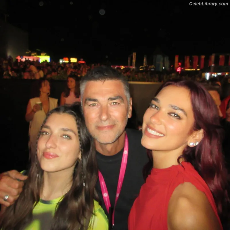 Dua Lipa photo 15 of 7804